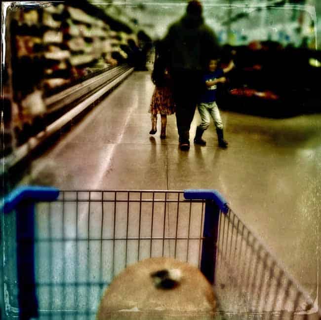 People Noticing people in the supermarket